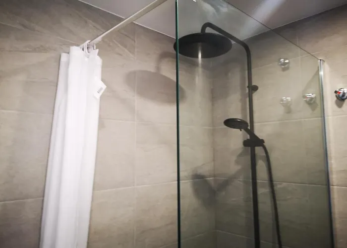 With Terrace And Pool Lägenhet *