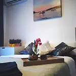 With Terrace And Pool Appartamento Torrevieja