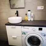 아파트 With Terrace And Pool 또레비에하